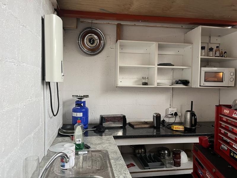 To Let Commercial Property for Rent in Paarden Eiland Western Cape